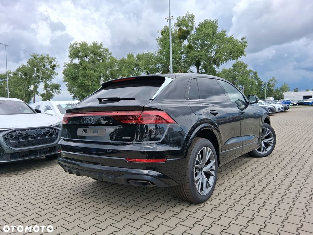 Audi Q8 - 5