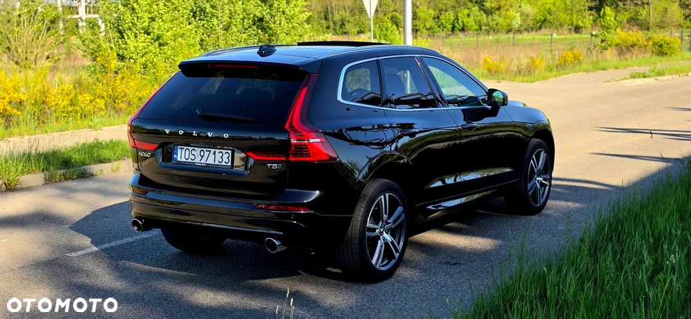 Volvo XC 60 T5 AWD Geartronic Momentum - 4