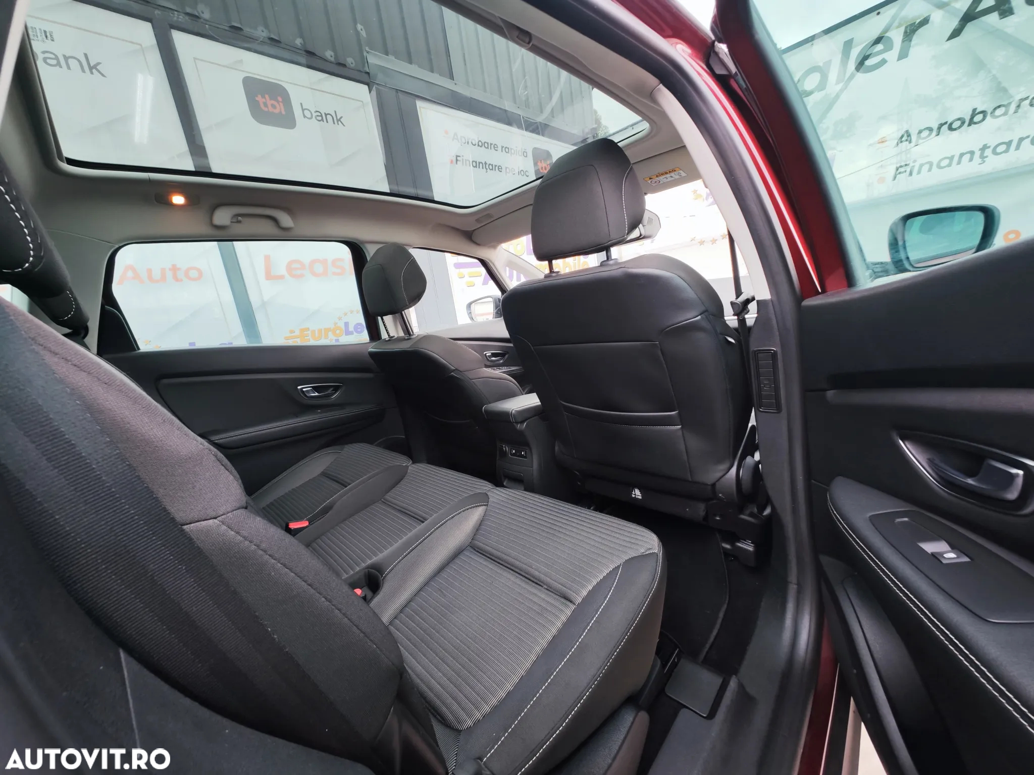 Renault Scenic BLUE dCi 120 EDC BUSINESS EDITION - 14