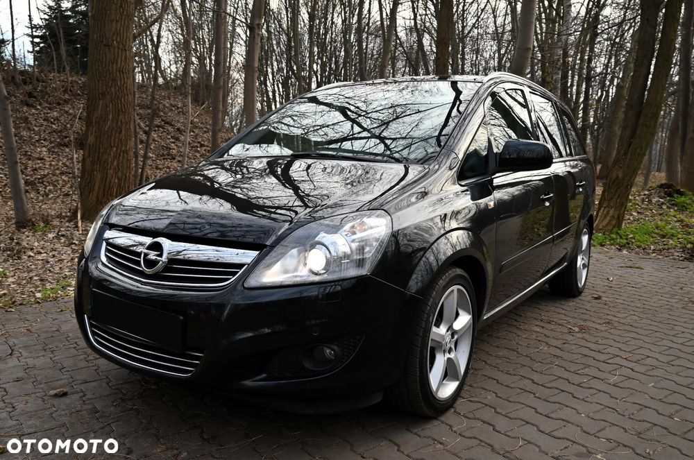 Opel Zafira - 2