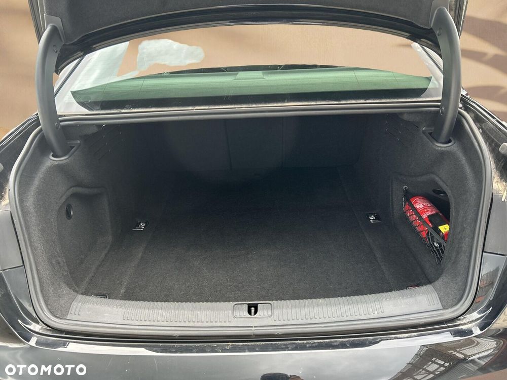 Audi A4 Limousine - 22