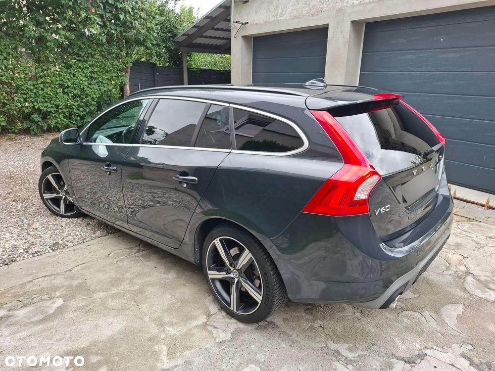 Volvo V60 D4 Geartronic RDesign - 28