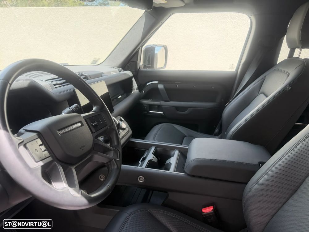 Land Rover Defender 2.0 P300e 110 AWD X-Dynamic SE - 8