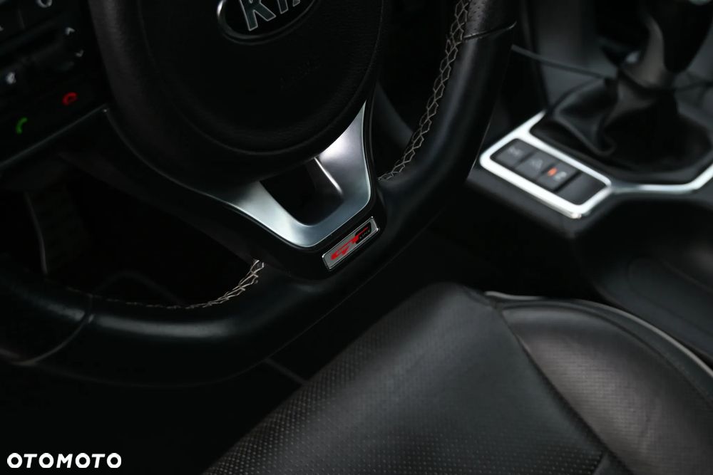 Kia Sportage 2,0 CRDI AWD GT Line - 36