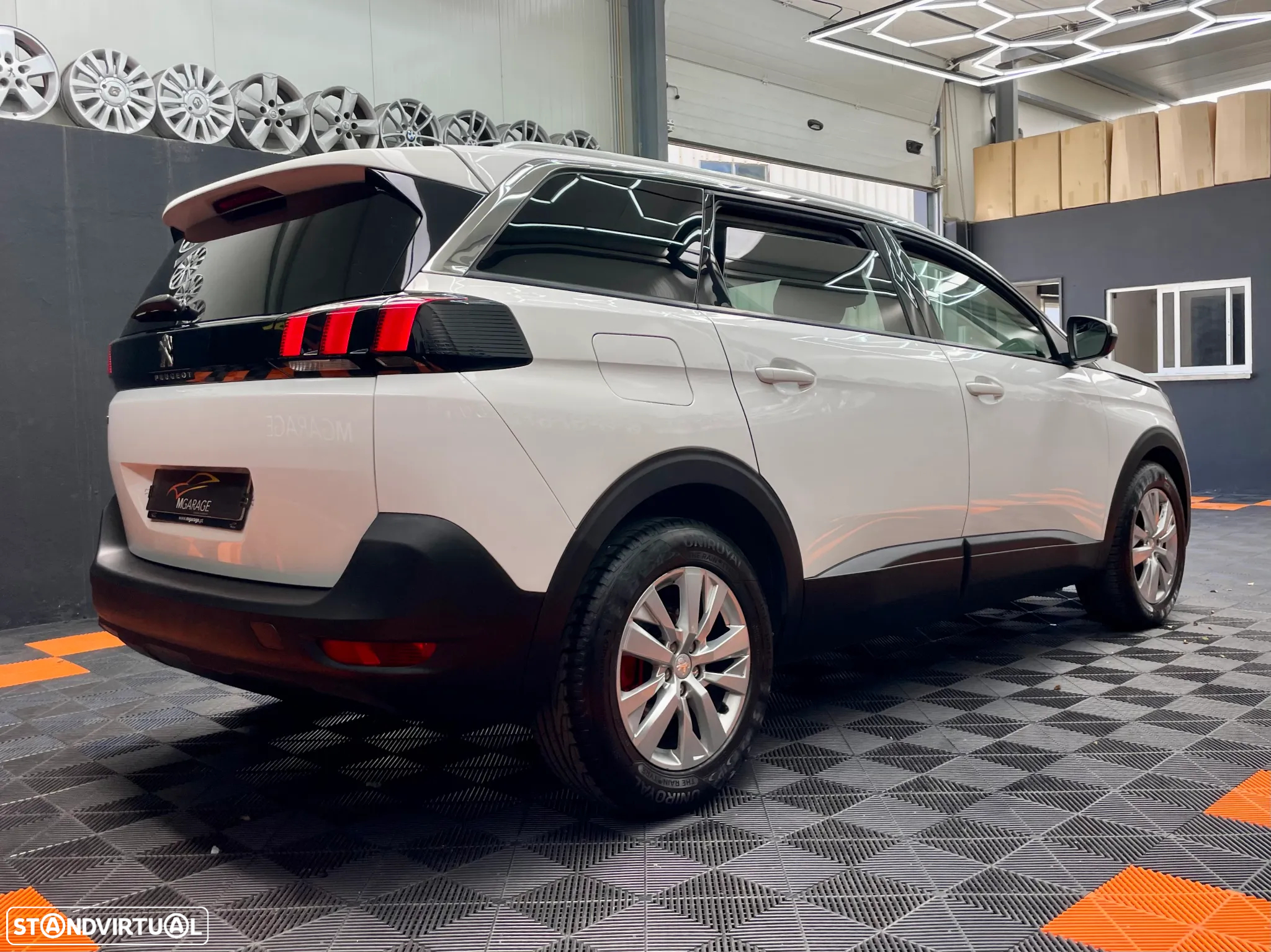 Peugeot 5008 1.6 BlueHDi Style EAT6 - 5