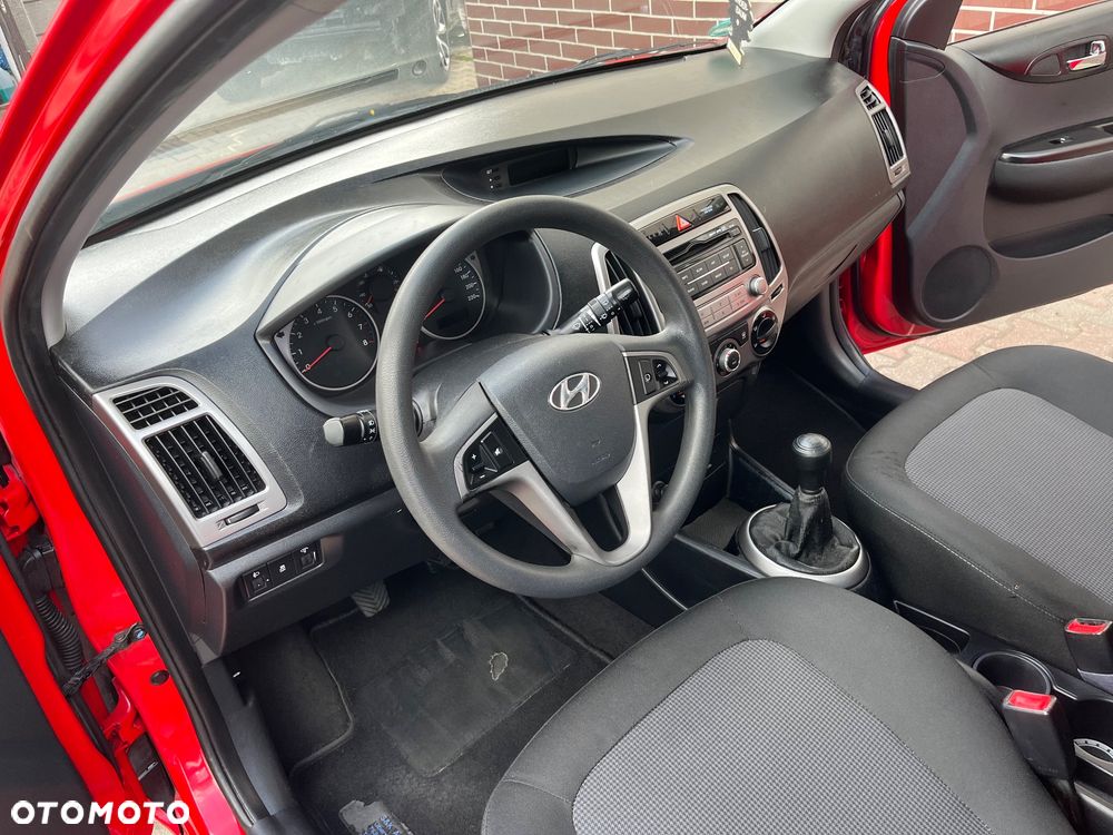 Hyundai i20 - 16