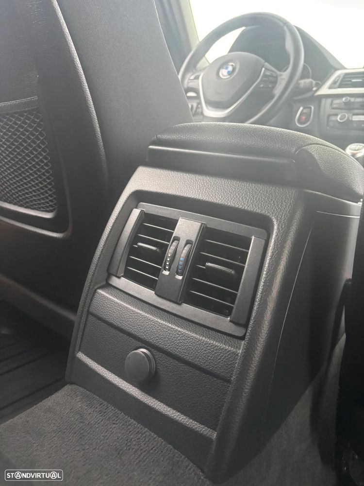 BMW 316 d Touring Line Sport - 31