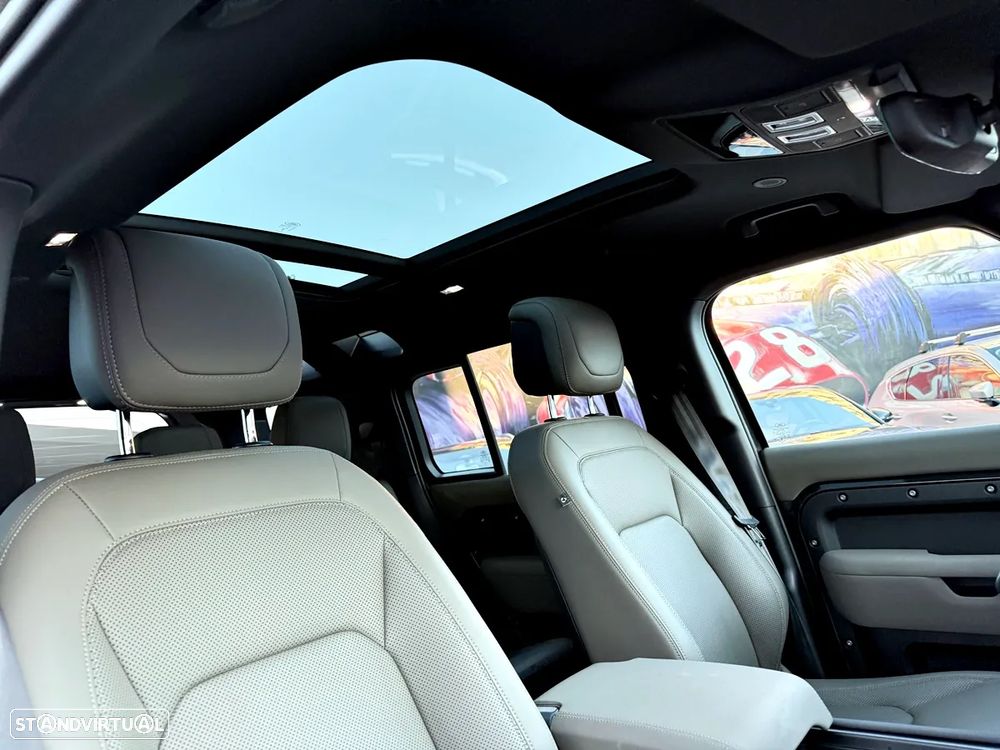 Land Rover Defender 2.0 P400e 110 AWD X-Dynamic HSE - 28