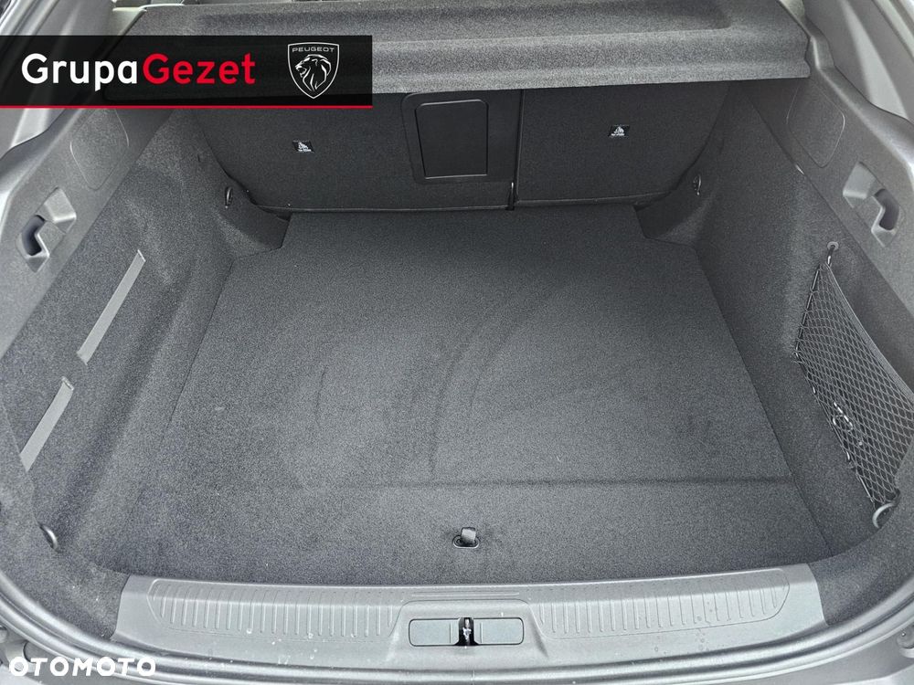 Peugeot 408 - 12