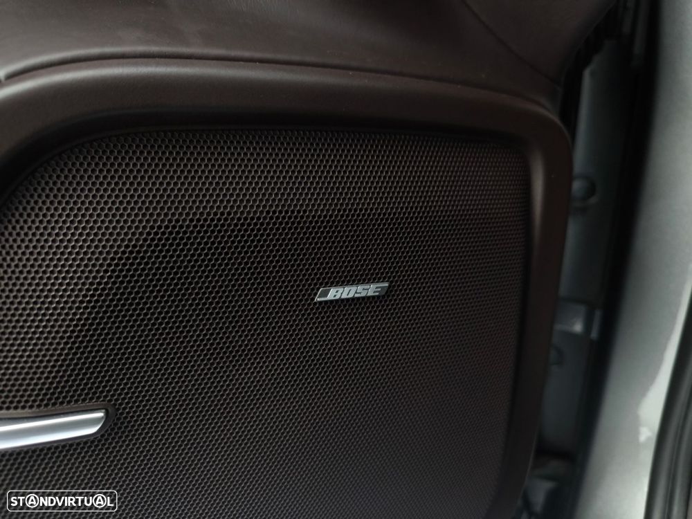 Porsche Cayenne - 30