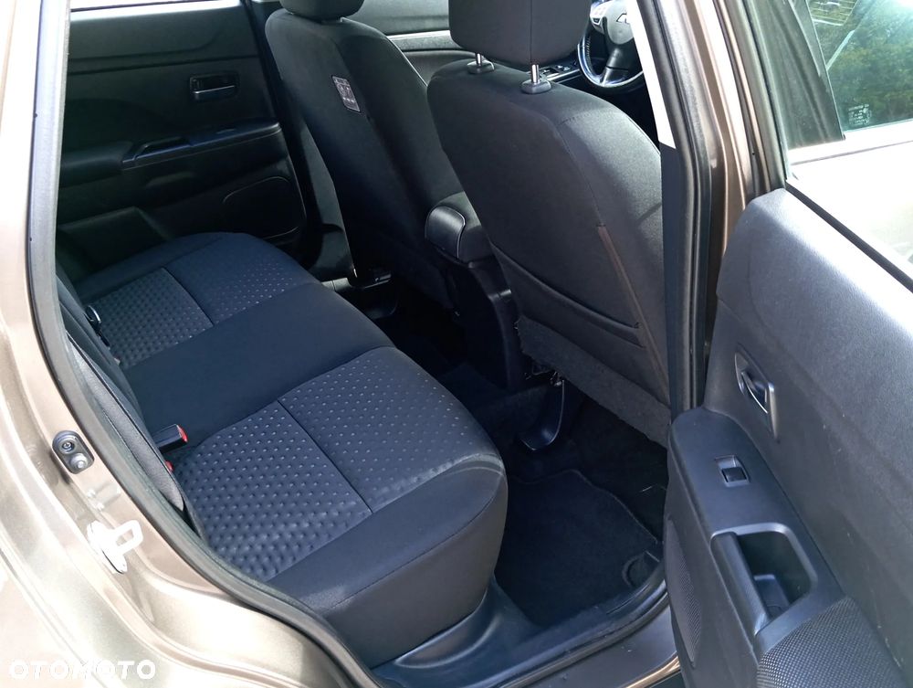 Mitsubishi ASX 1.6 2WD Edition - 17