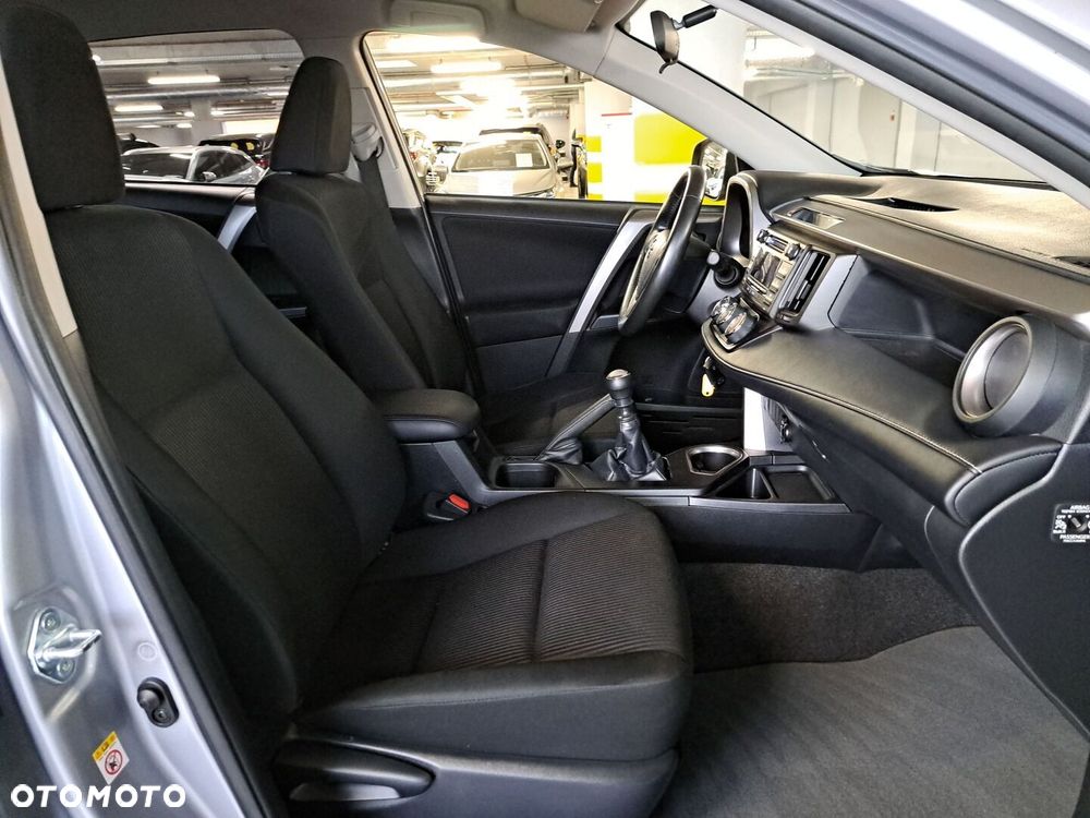 Toyota RAV4 2.0 Active 4x4 - 16