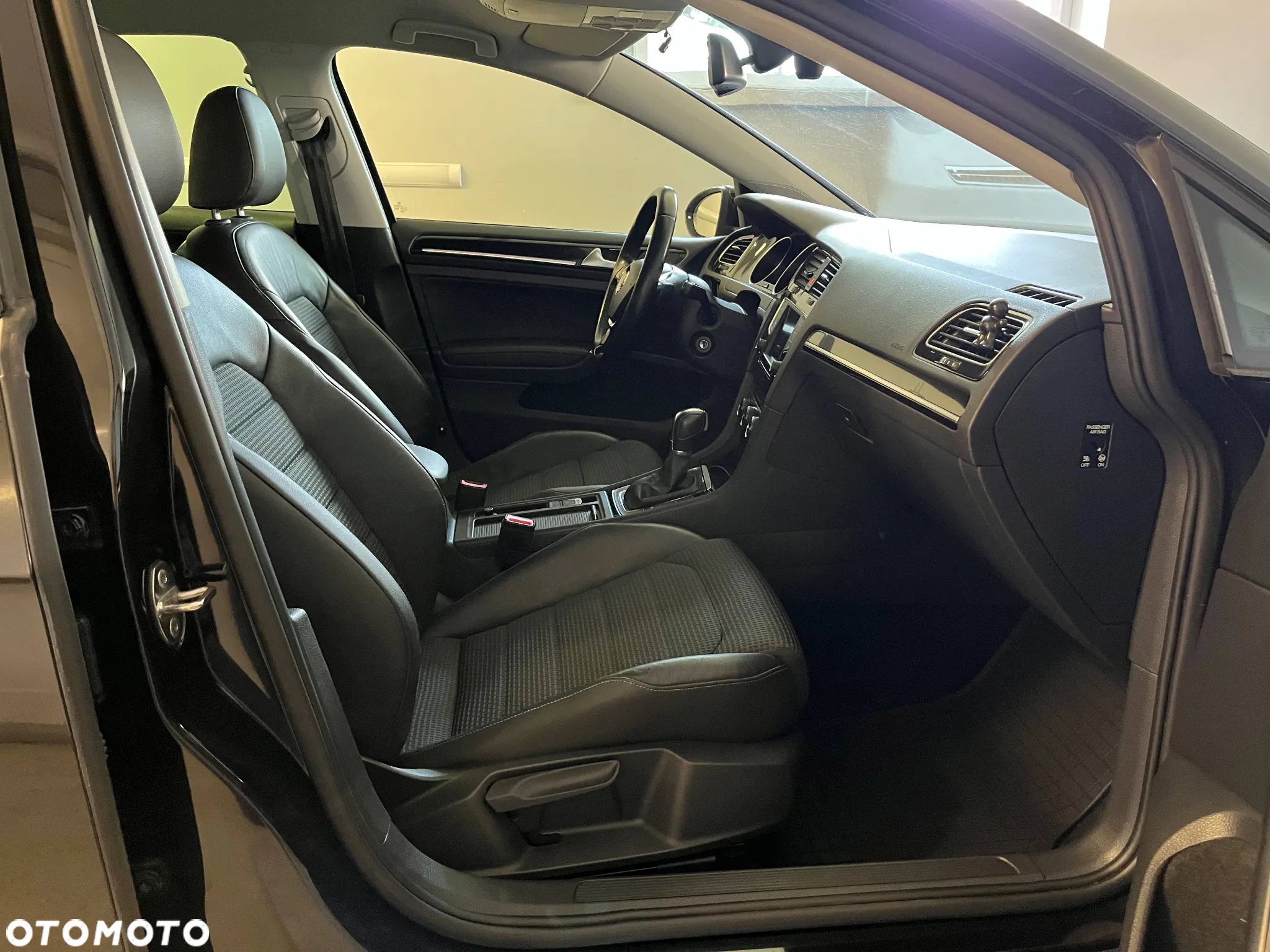Volkswagen Golf VII 1.4 TSI BMT Highline DSG - 9