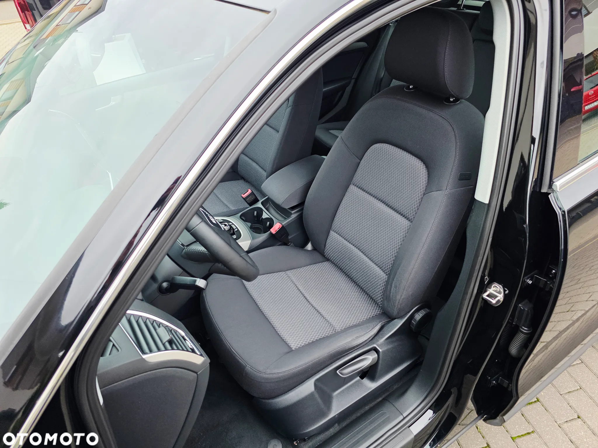 Audi Q5 2.0 TDI quattro - 34