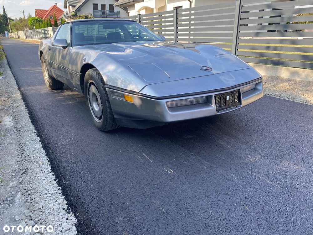 Chevrolet Corvette - 5