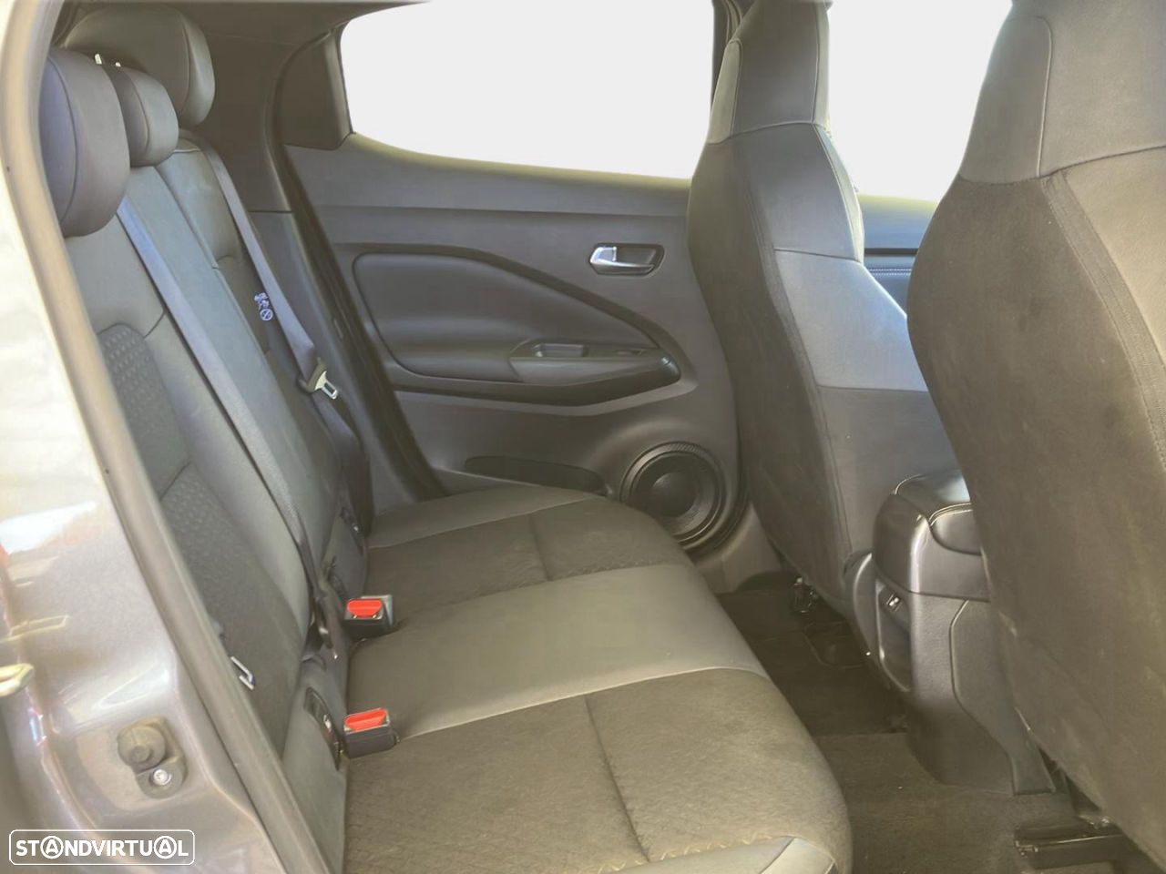 Nissan Juke 1.0 DIG-T N-Connecta - 16