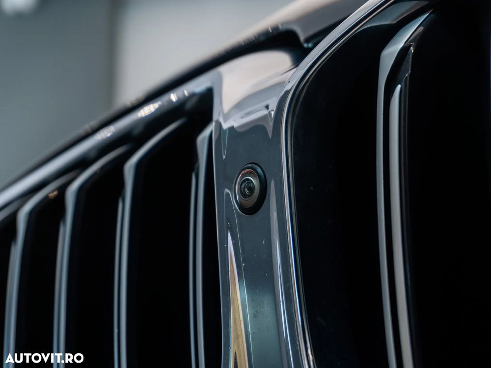 BMW Seria 5 530e xDrive Aut. M Sport Edition - 12