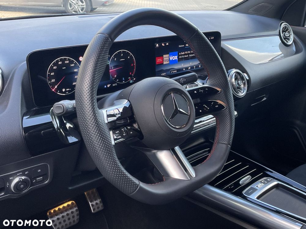 Mercedes-Benz GLA 200 d AMG Line 8G-DCT - 15