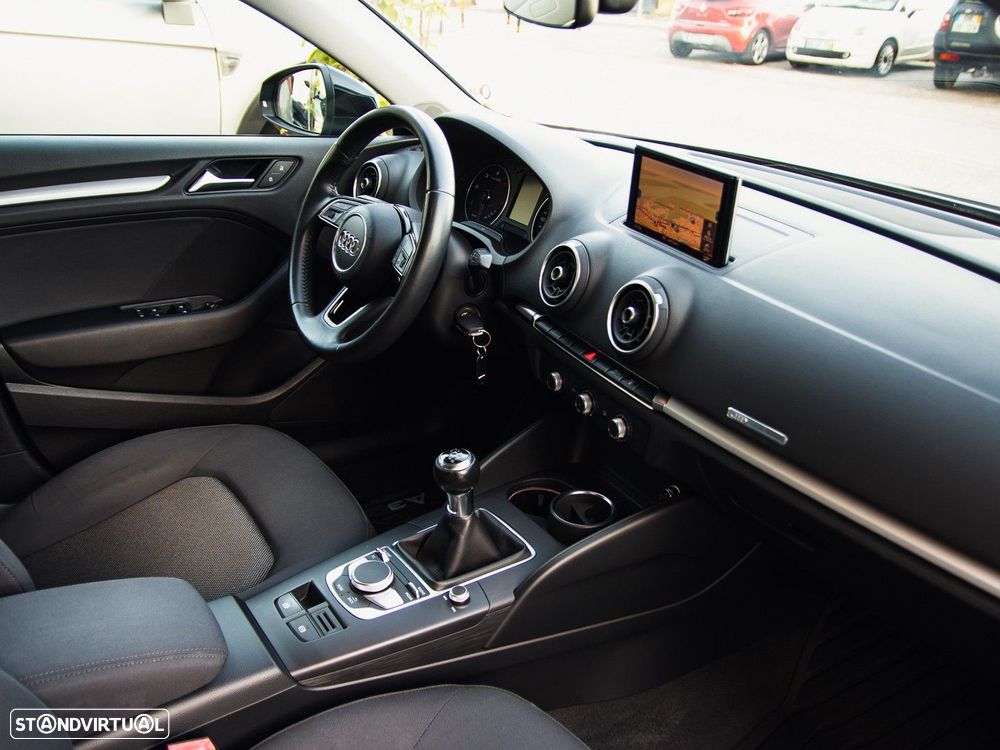 Audi A3 Limousine 1.6 TDI - 8