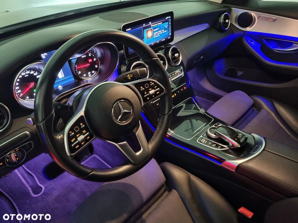 Mercedes-Benz Klasa C 300 d T 4Matic 9G-TRONIC Avantgarde - 7