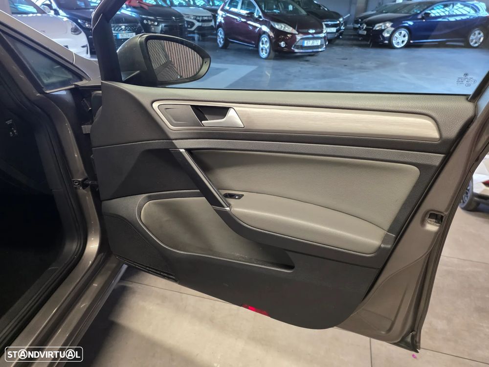 VW Golf 1.6 TDi BlueMotion Trendline - 20