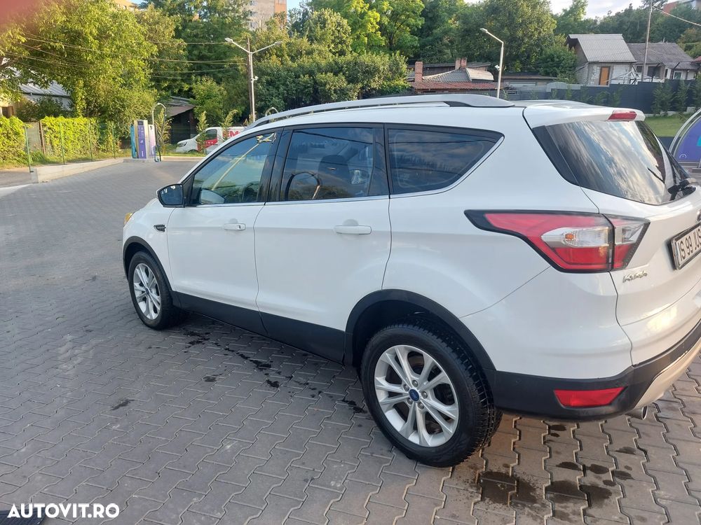 Ford Kuga - 3