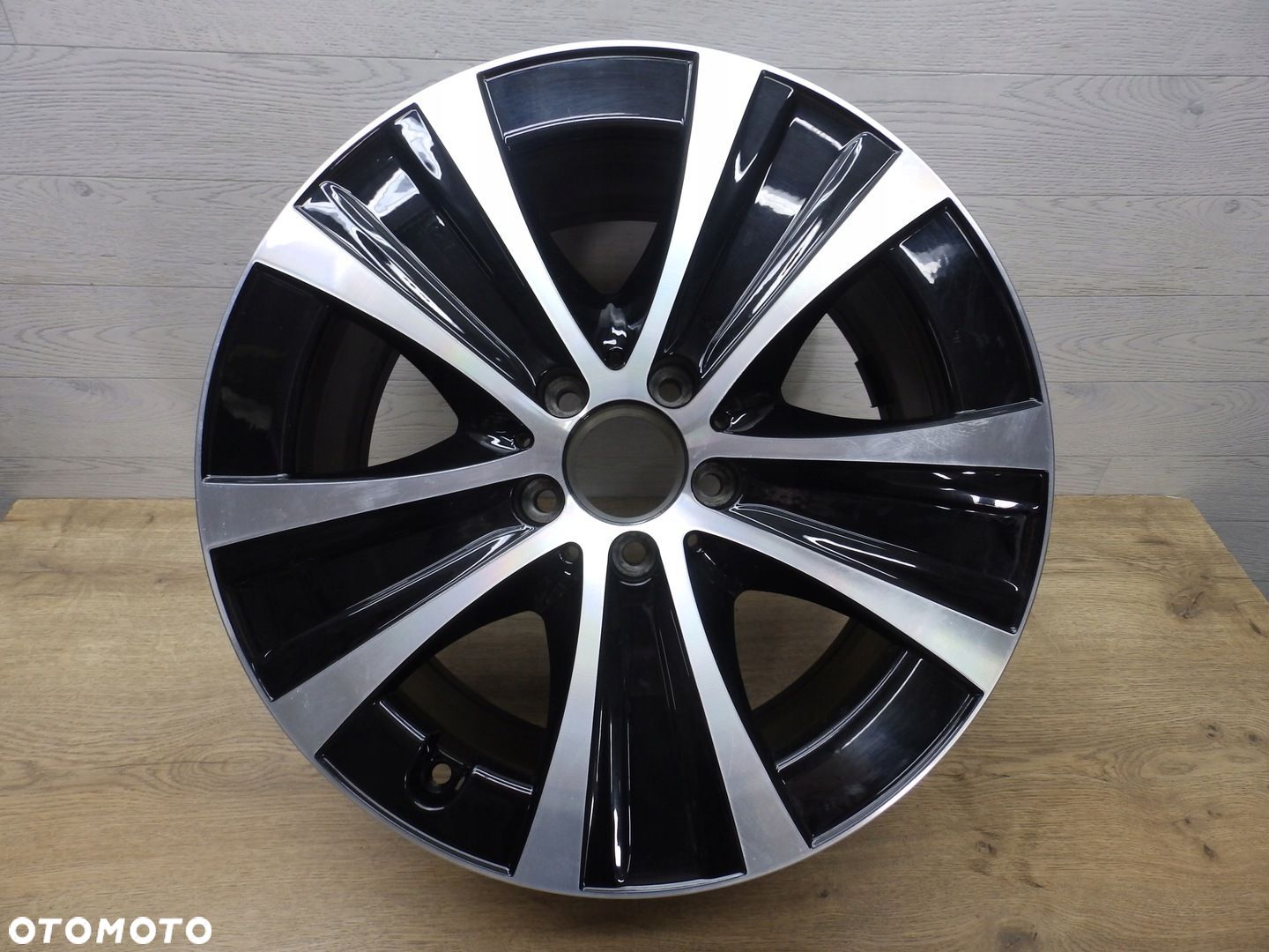 Felga Mercedes E-Klasa A213 9Jx18H2-N Et52.5 5x112 - 1