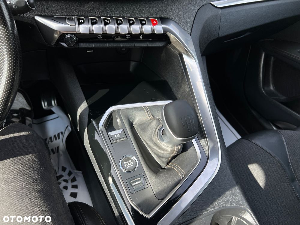 Peugeot 3008 1.5 BlueHDi GT S&S - 25