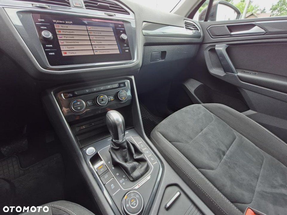 Volkswagen Tiguan - 30