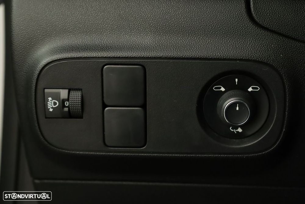 Citroën C3 1.2 PureTech C-Series - 17