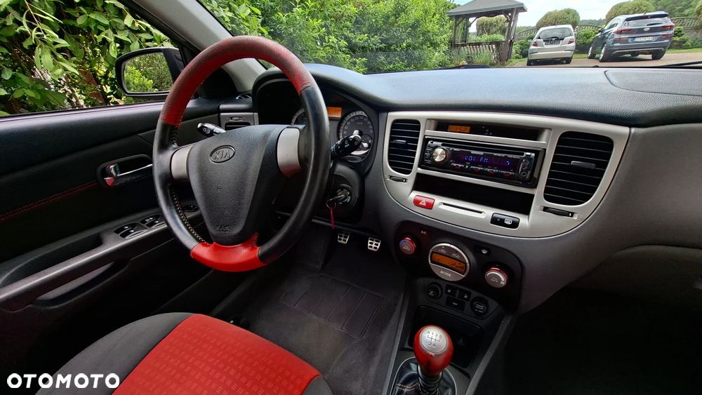 Kia Rio 1.6 Sport - 21