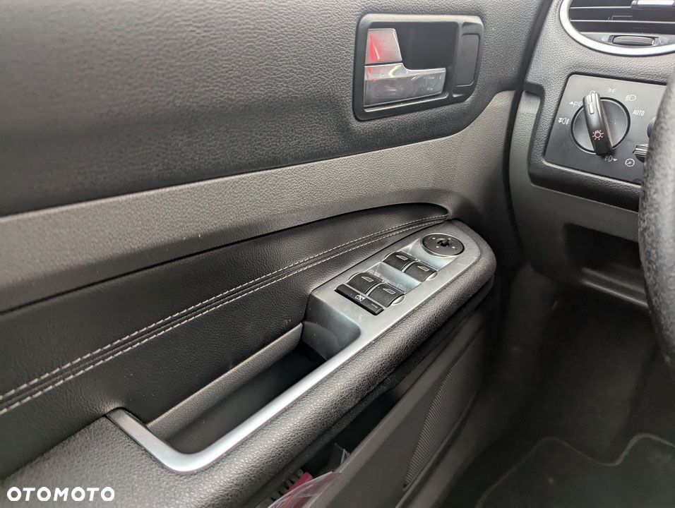 Ford Focus 1.6 Platinium X - 12