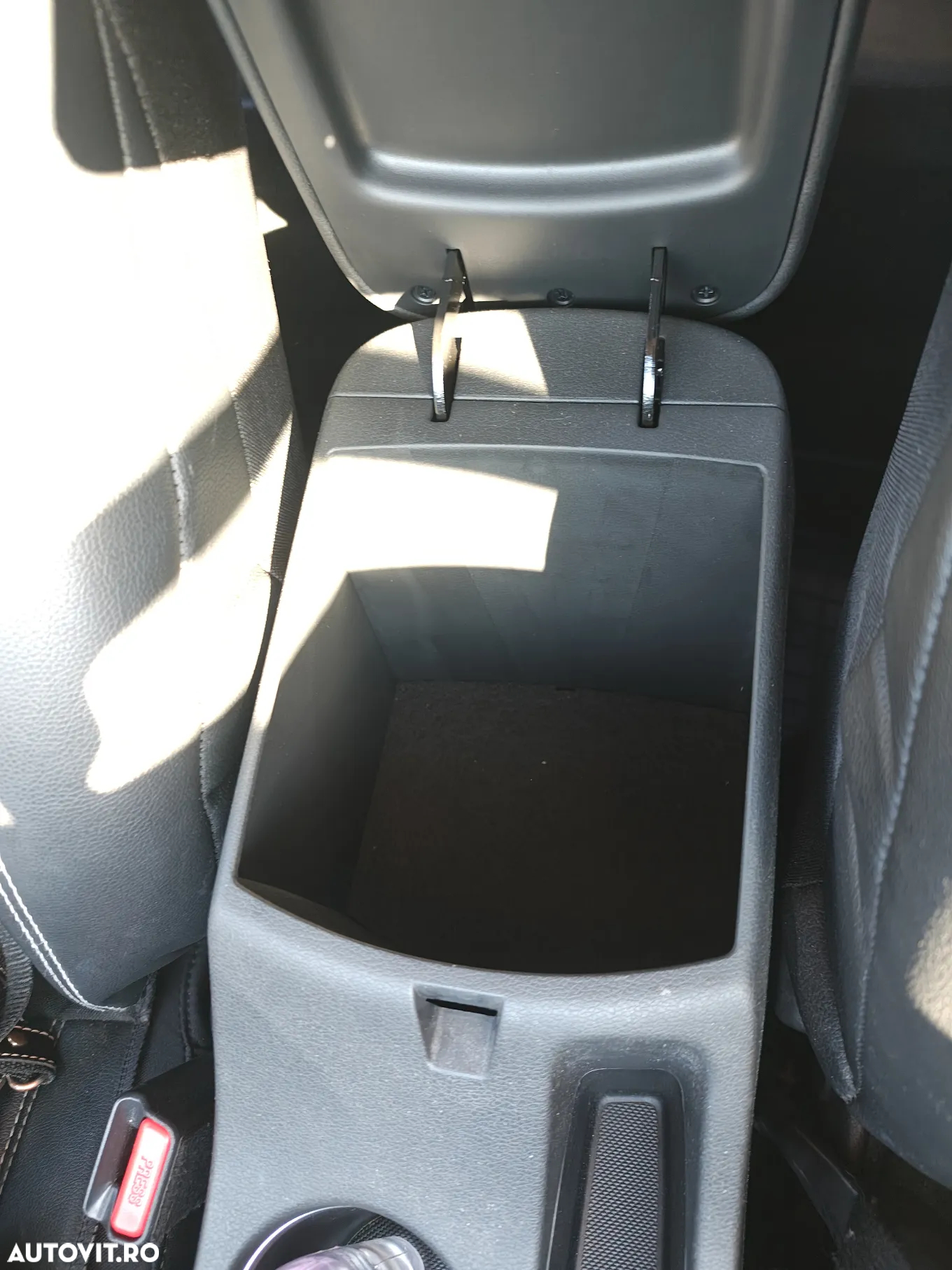 Hyundai KONA Hybrid 1.6 GDI 141 CP 2WD 6DCT Highway - 18