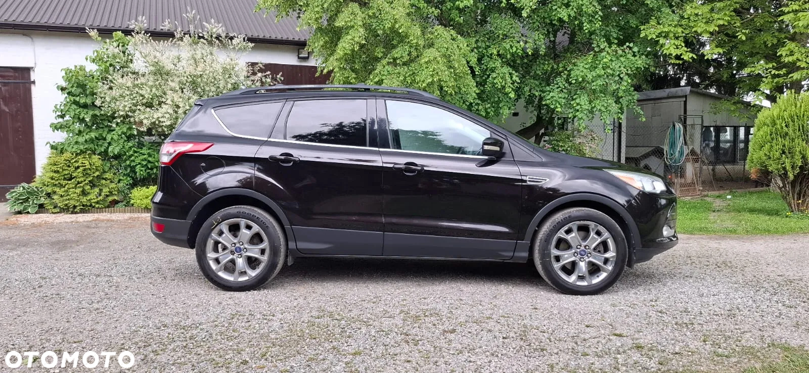 Ford Escape 2.0 EcoBoost AWD Titanium - 23