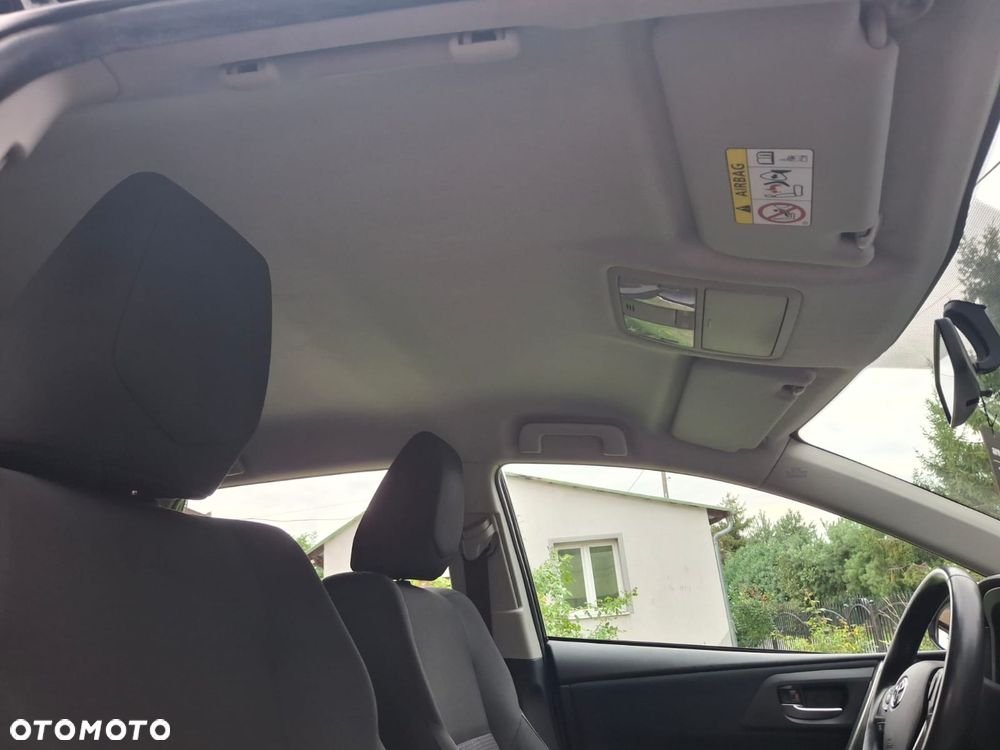 Toyota Auris 1.6 Valvematic Executive - 26