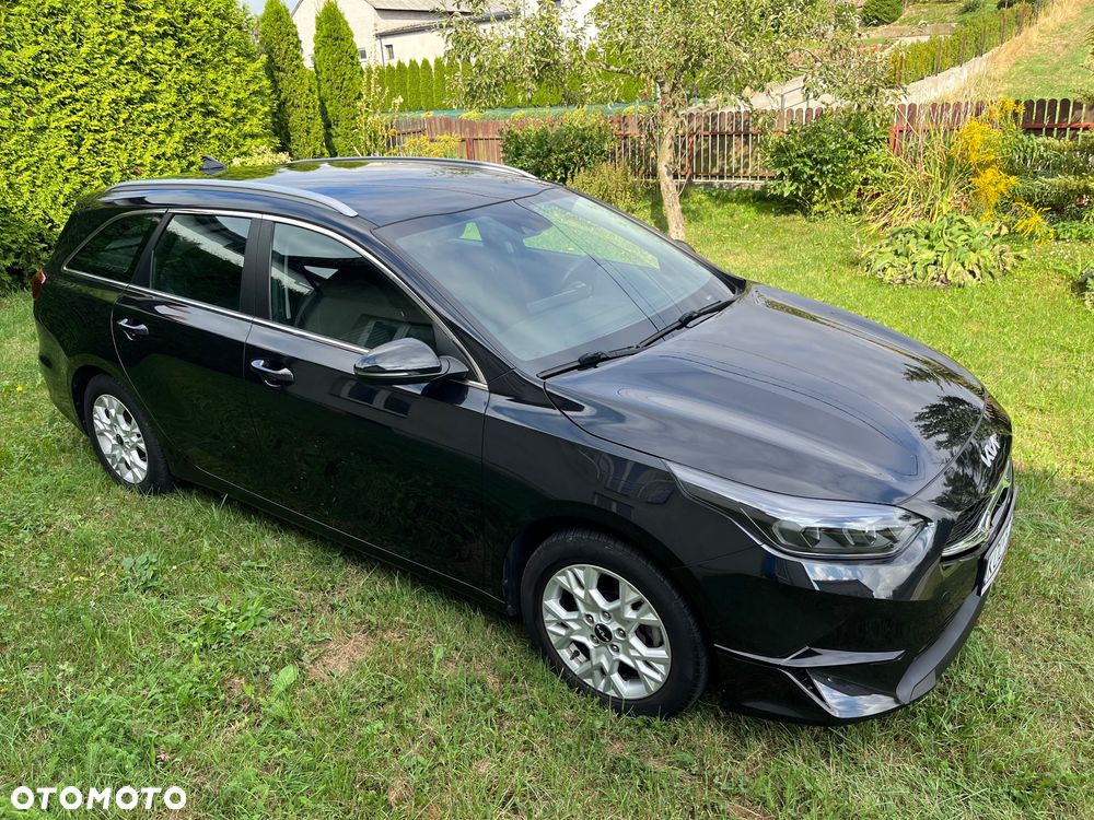 Kia Ceed 1.5 T-GDI Business Line Plus - 13