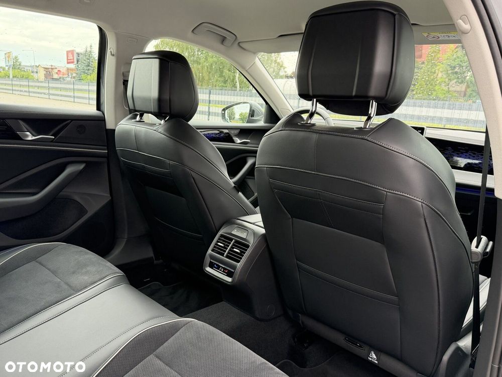 Volkswagen Passat - 25