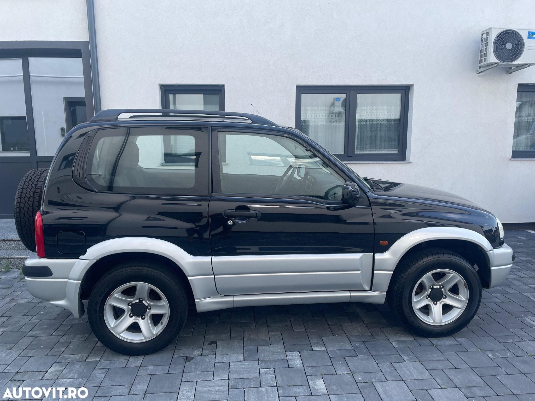 Suzuki Grand Vitara 1.6 Comfort - 10