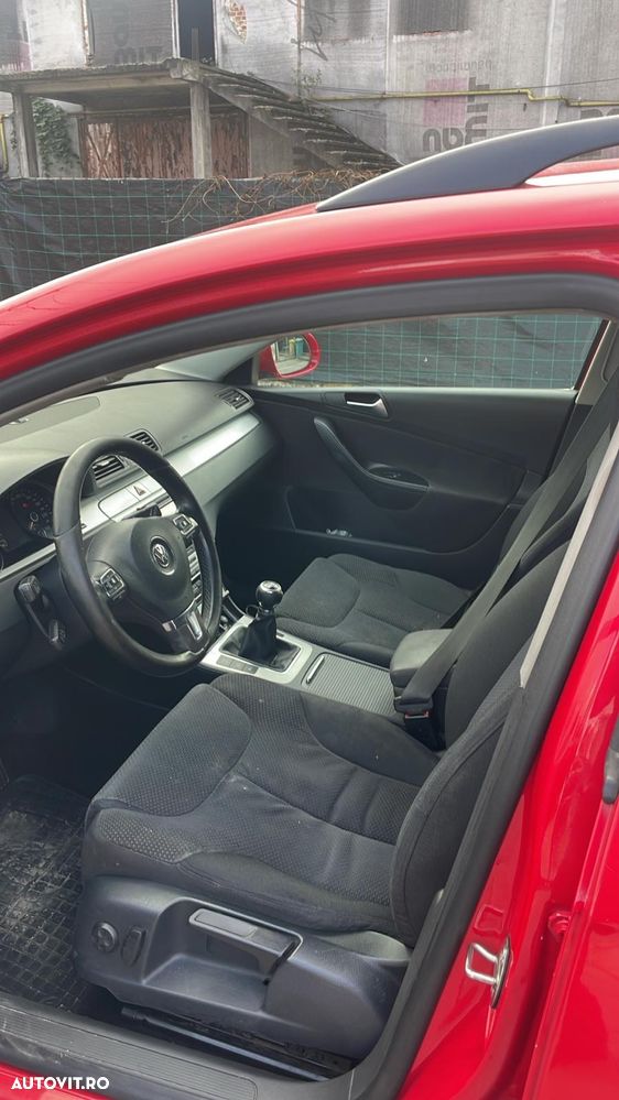 Volkswagen Passat - 13