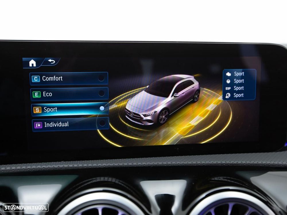 Mercedes-Benz A 200 7G-DCT AMG Line - 32