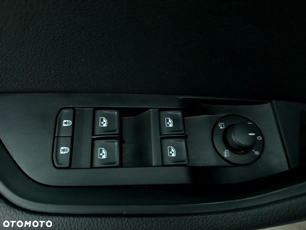 Skoda Superb 2.0 TSI Ambition DSG - 17