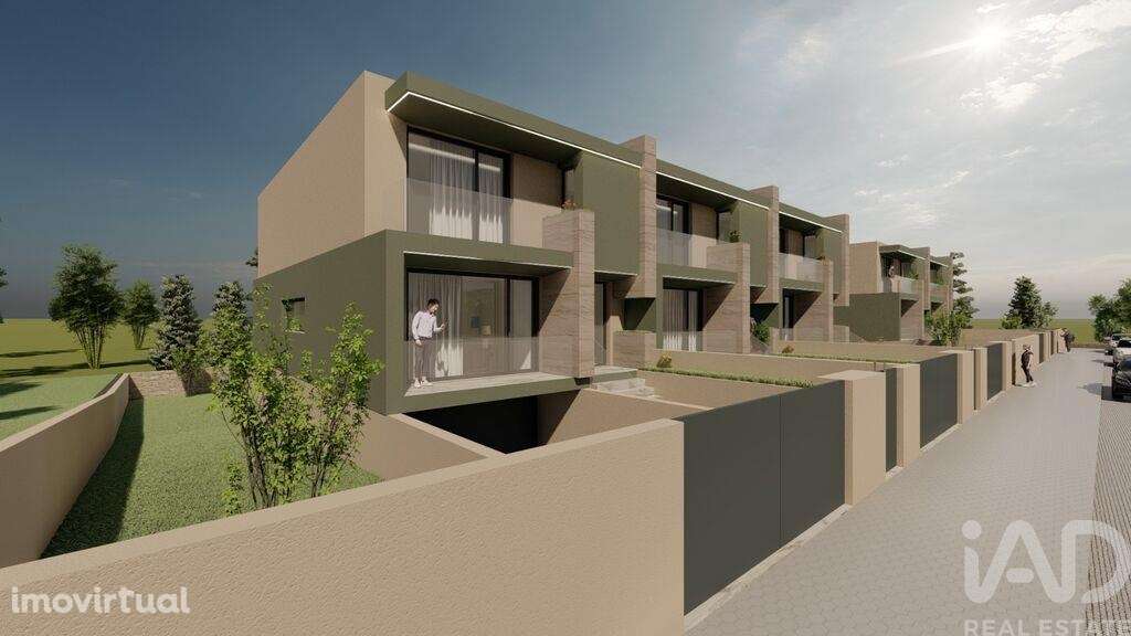 Casa T3 em Fradelos de 200,00 m2 - Grande imagem: 2/11