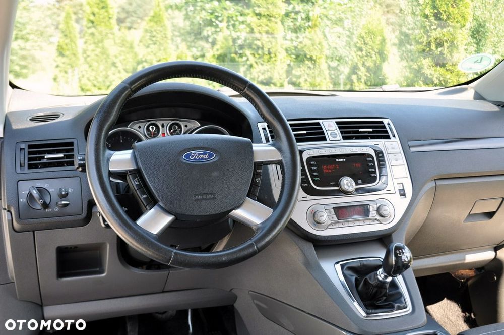 Ford Kuga - 29
