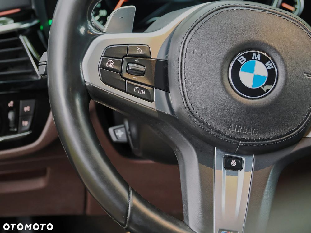 BMW Seria 5 540d xDrive M Sport sport - 26