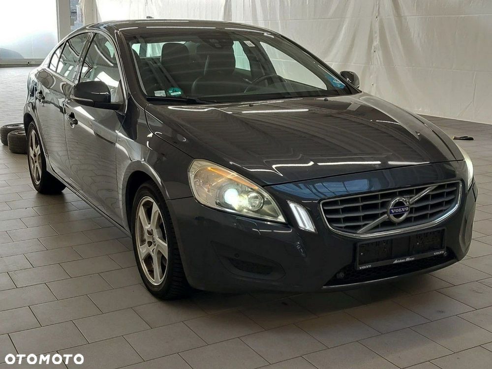 Volvo S60 D4 Momentum - 2