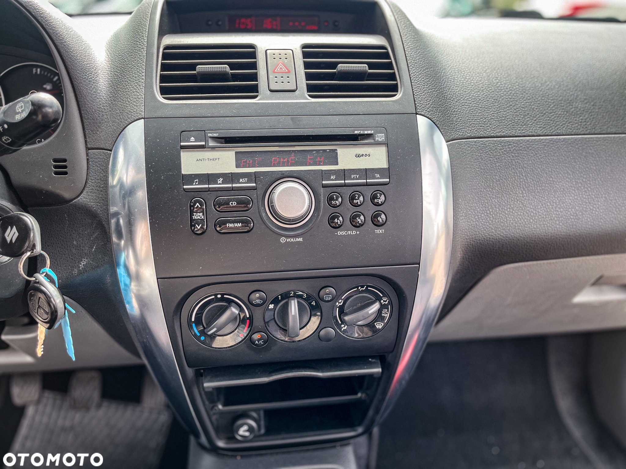 Suzuki SX4 1.5 Streetline 4x2 Classic - 19