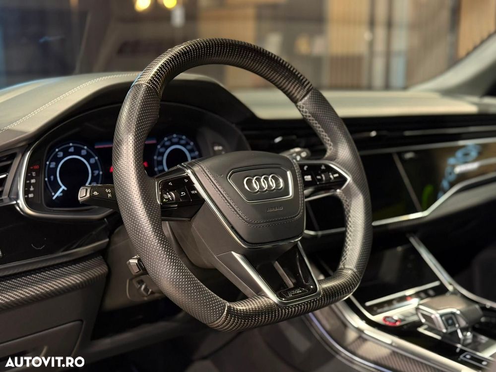 Audi RS Q8 - 23