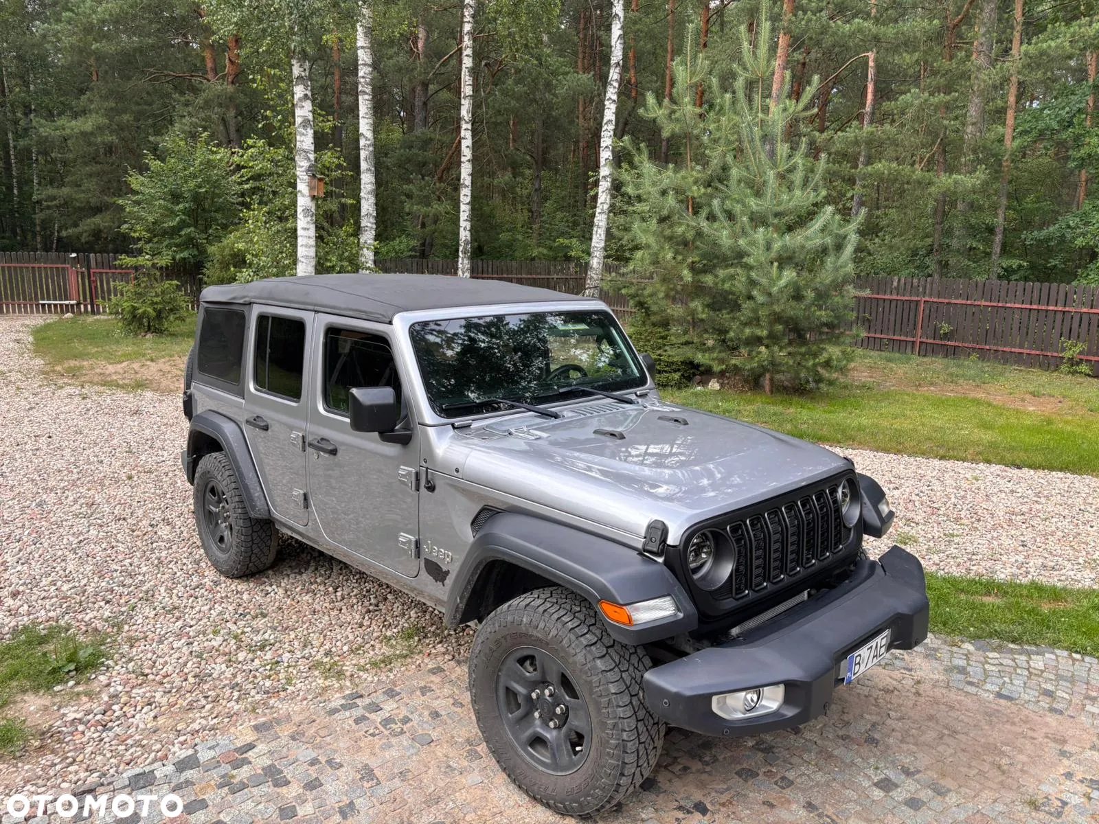 Jeep Wrangler - 8
