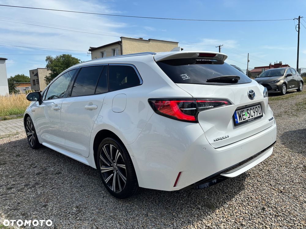 Toyota Corolla 2.0 Hybrid Comfort - 18