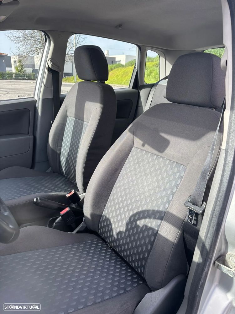 Ford Fiesta 1.25 Ambiente - 14